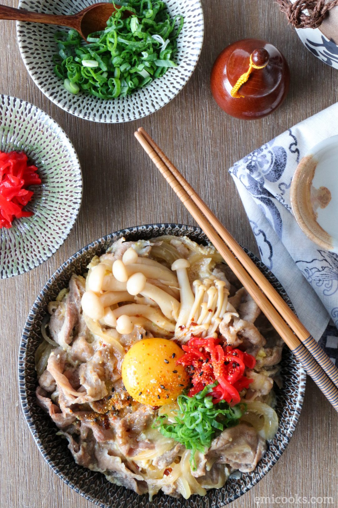 Gyudon (牛丼) Japanese Beef and Rice Bowl Emi Cooks